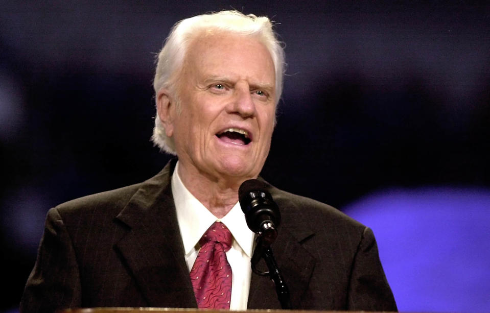 <p>Billy Graham addresses the Mission Metroplex at Texas Stadium in Irving, Texas, on Oct. 17, 2002. (Photo: LM Otero/AP) </p>
