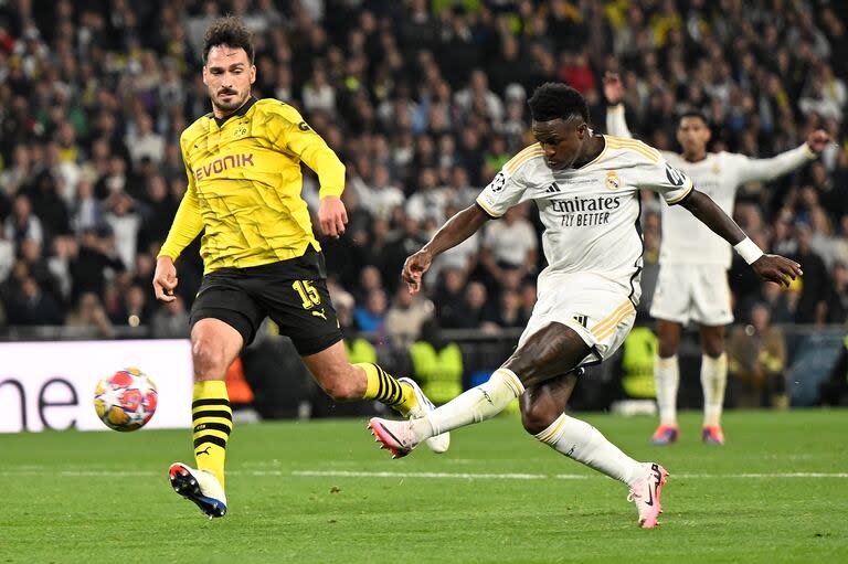 El zurdazo de Vinícius define al campeón de Europa, a los 38 minutos de la segunda parte en Londres; Mats Hummels queda fuera de alcance.