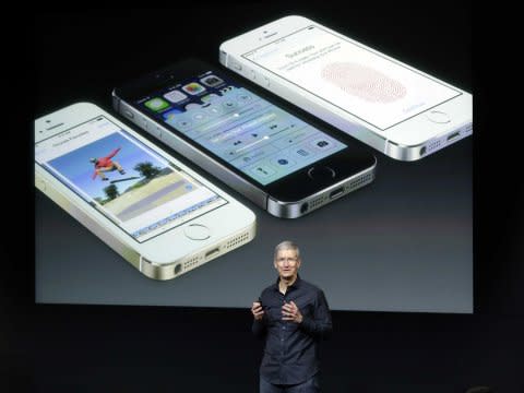 Tim Cook Apple iPhone 5S