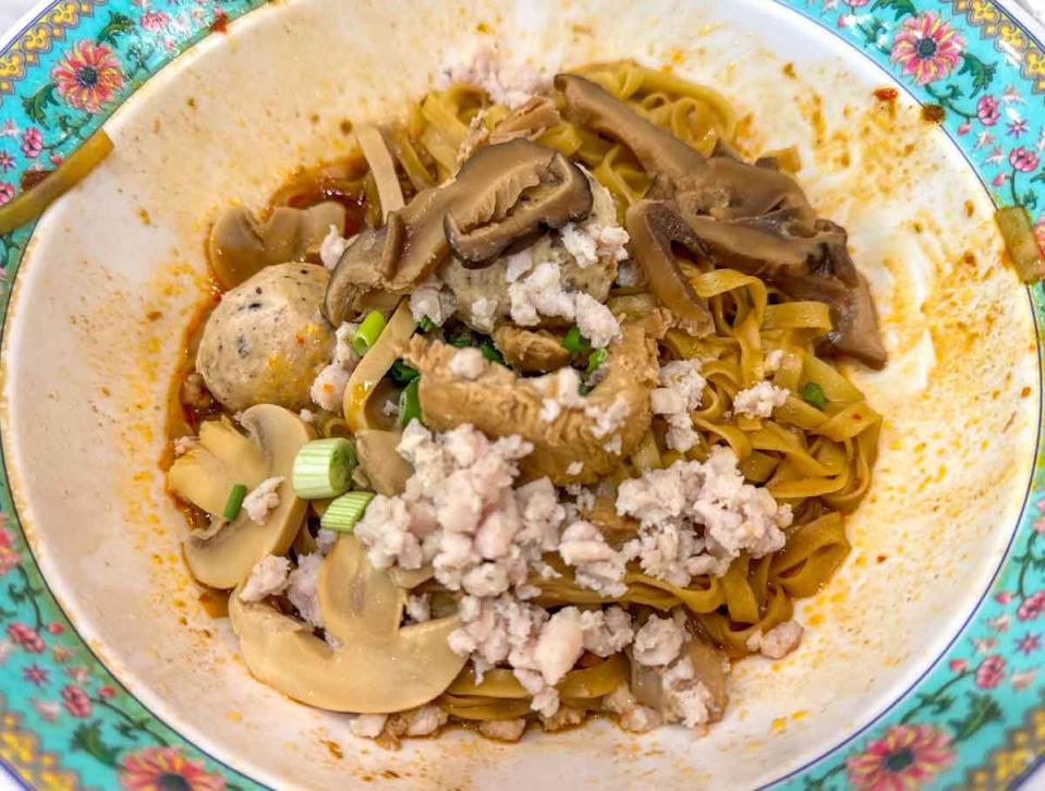 mee bagus - mee ayam