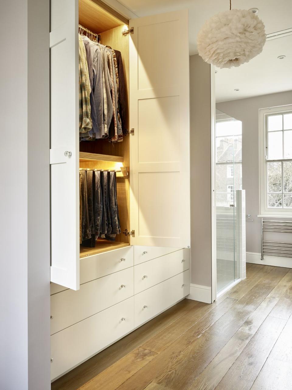 surrey ensuite dressing area, brayer design