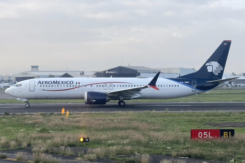 Un avión de Aeroméxico despega en el Aeropuerto Internacional Benito Juárez de Ciudad de México (Getty Images)
