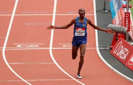 Britain Athletics - 2016 London Anniversary Games - Queen Elizabeth Olympic Park, Stratford, London - 23/7/16 Great Britain's Mo Farah celebrates winning the men's 5000m Action Images via Reuters / John Sibley Livepic