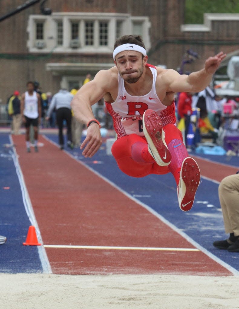 Corey Crawford competing for Rutgers at the 2016 Penn Relays