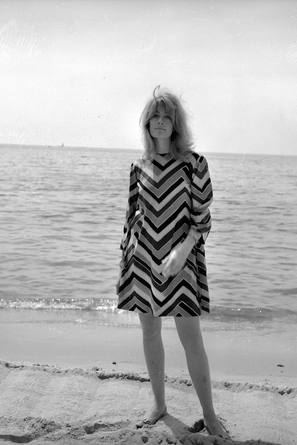 80 Vintage Photos of Celebrities at the Beach