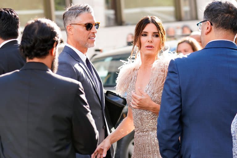 Sandra Bullock y Bryan Randall en 2018, en la premiere de Oceans 8: las estafadoras