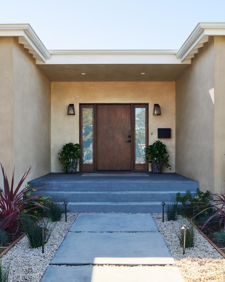 front door minimal house