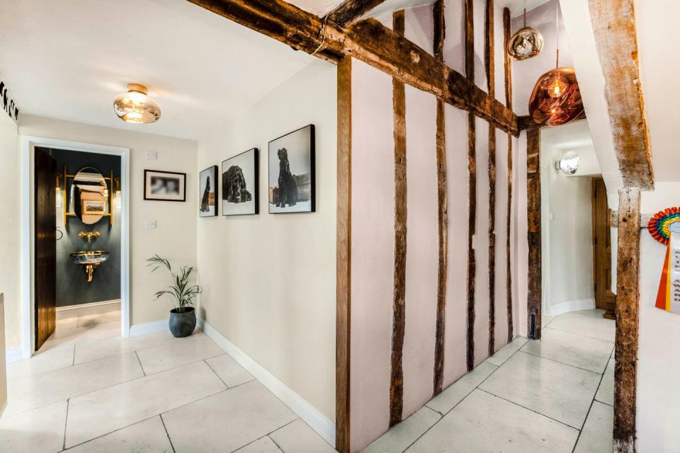 lordship cottage for sale downstairs