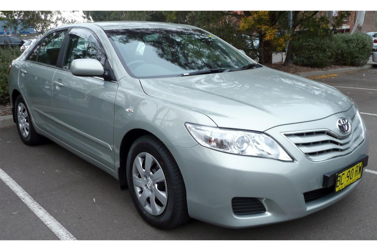 2009: TOYOTA CAMRY