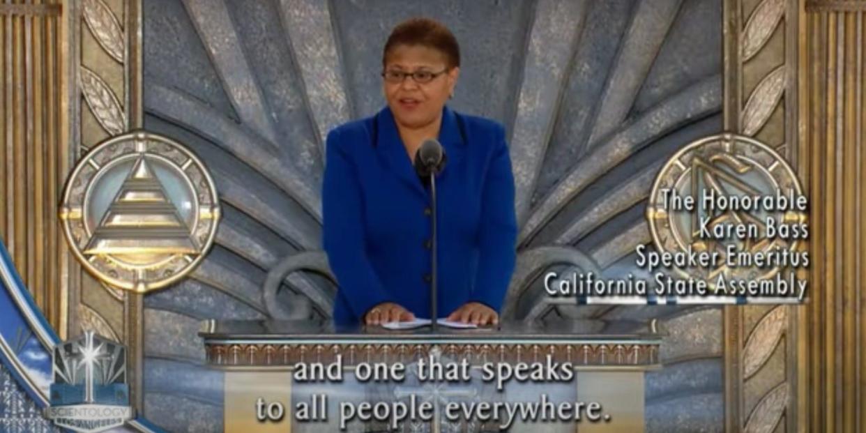 Karen Bass, Scientology