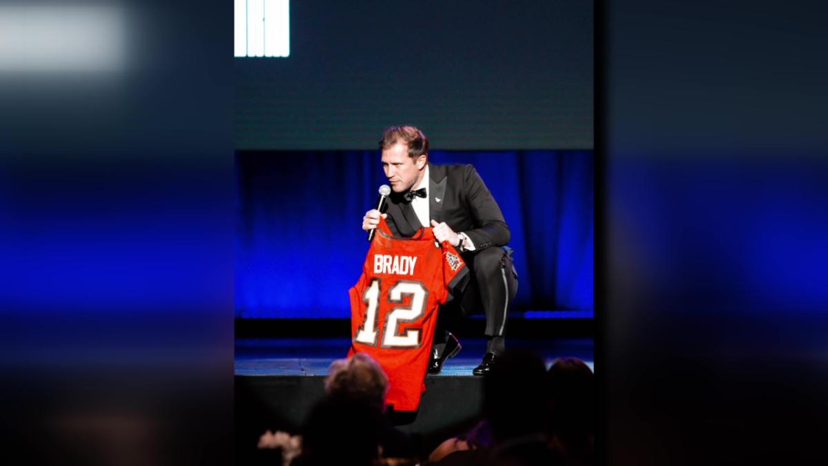 Tom Brady last game jersey: The football jersey is headed to auction, where  it could sell for a record $2.5 million