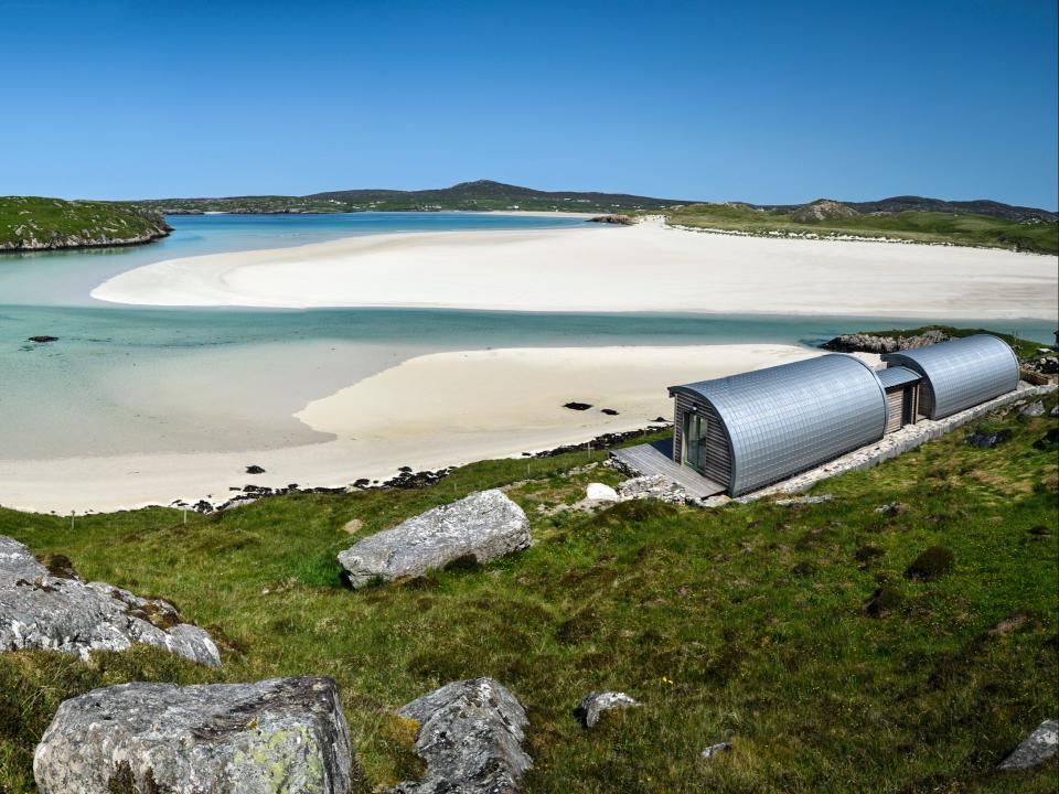 The cosy Carnish Cabin is designed in the shape of a wave (Unique Cottages)