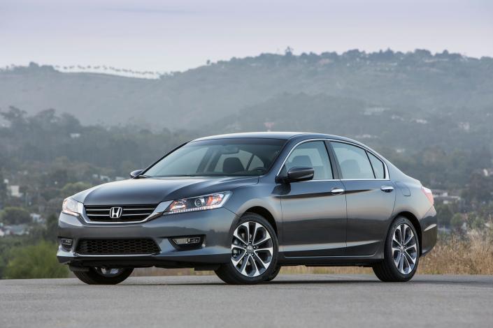 El Honda Accord 2013.