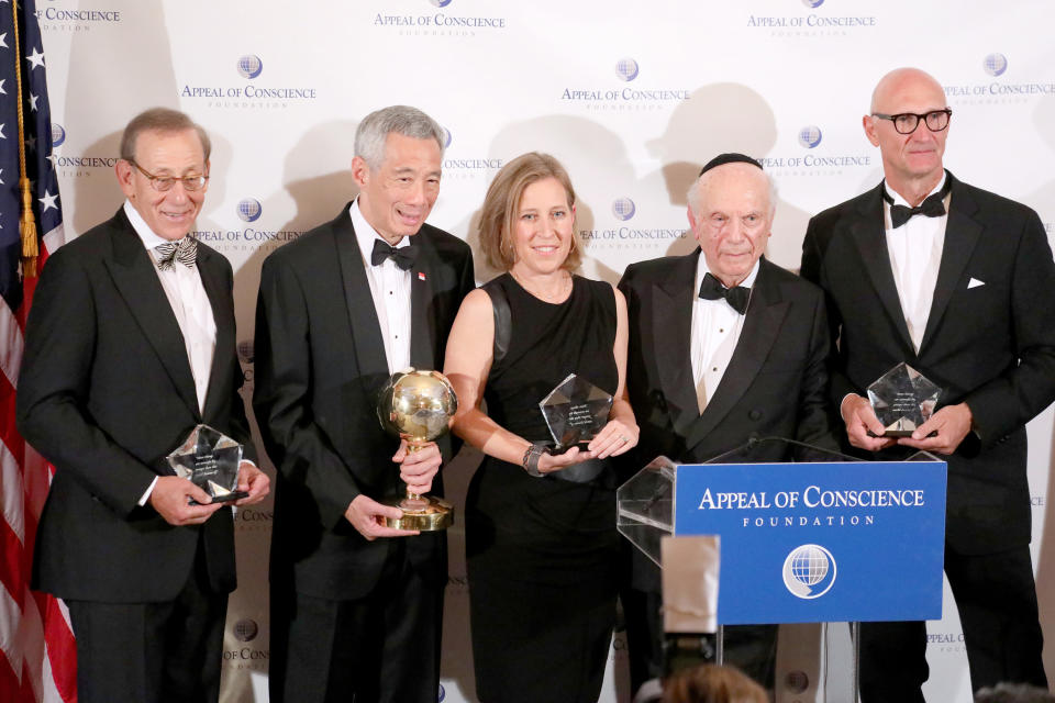 Singapore Prime Minister Lee Hsien Loong (second from left) was among the award recipients at the 2019 Appeal of Conscience Award in New York. (PHOTO: Appeal of Conscience Foundation)