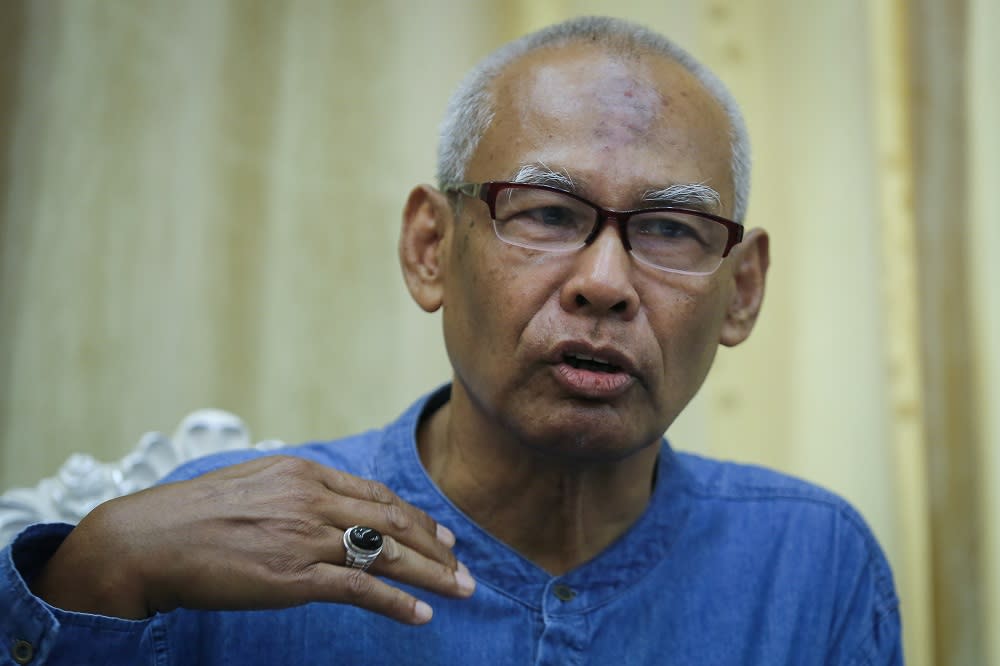 Former IGP Tan Sri Musa Hassan speaks during a press conference in Shah Alam September 24, 2020. ― Picture by Yusof Mat Isa