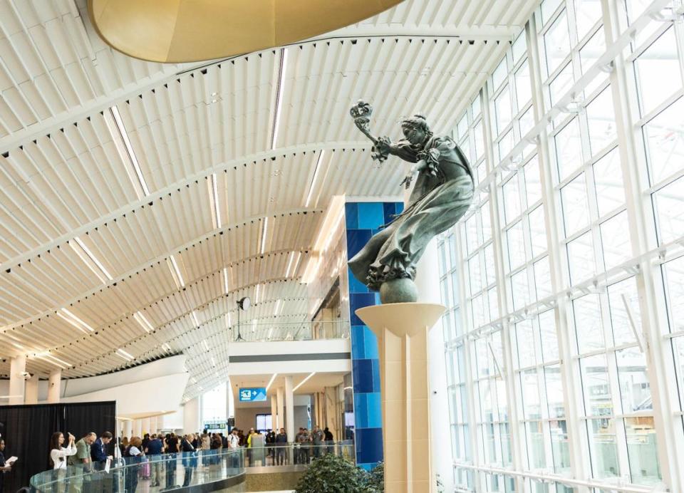 Charlotte Douglas International Airport unveiled the iconic Queen Charlotte statue Friday in the main front lobby, called the “Queen’s Court.”