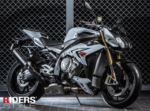 photo 1: BMW S1000R 擁有賽道基因的狂放本能