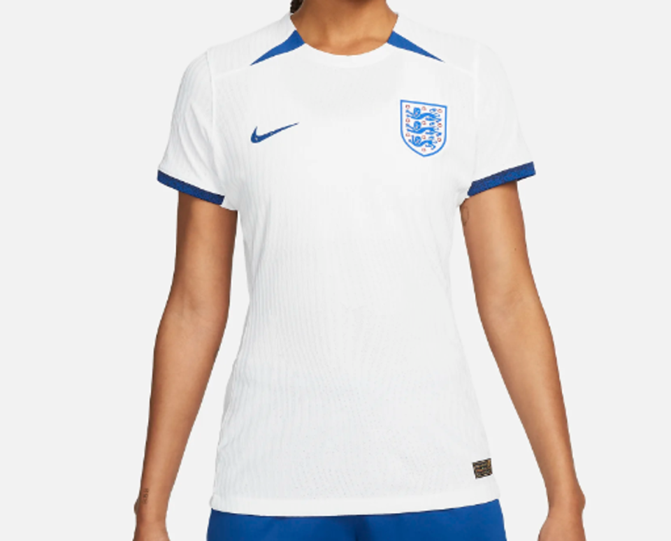  (Nike / England)