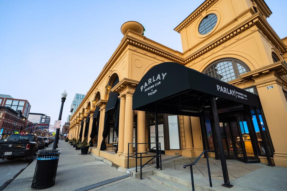 Parlay Sporting Club & Kitchen opened on Super Bowl Sunday, Feb. 13, in 2022.
(Credit: Peerless Management Group)