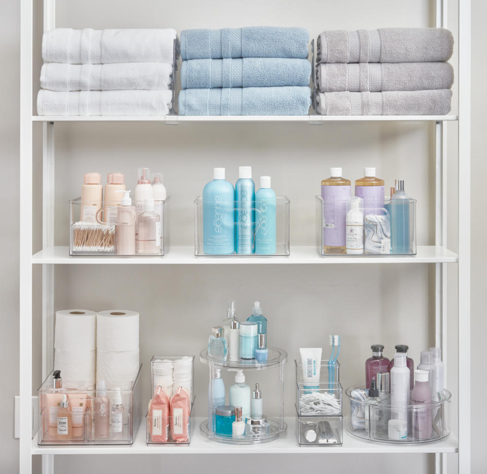 Bathroom organizer and shelf from Canadian Tire