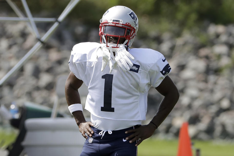 New England Patriots wide receiver Antonio Brown pauses while working out during NFL football practice, Wednesday, Sept. 11, 2019, in Foxborough, Mass. Brown practiced with the team for the first time on Wednesday afternoon, a day after his former trainer filed a civil lawsuit in the Southern District of Florida accusing him of sexually assaulting her on three occasions. (AP Photo/Steven Senne)