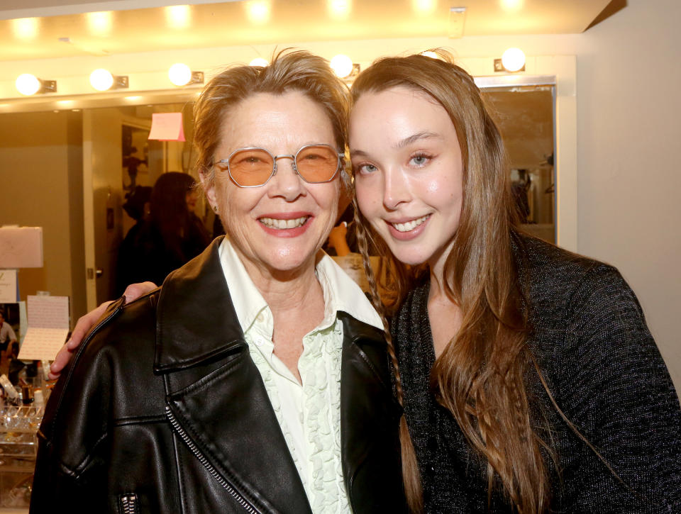 Ella Beatty with mom Annette Bening 