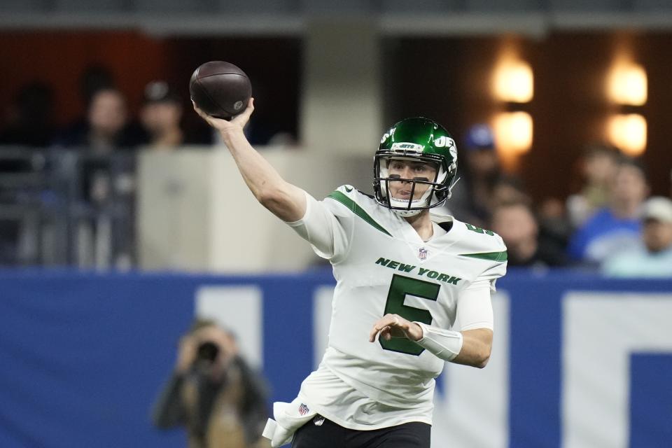 New York Jets quarterback Mike White (5) had a hot start against the Colts. (AP Photo/AJ Mast)