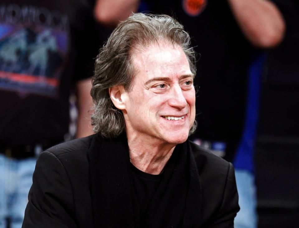 Richard Lewis has been diagnosed with Parkinson's disease.