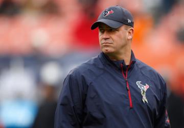 CLEVELAND, OH - NOVEMBER 16: Head coach Bill O&#39;Brien of the Houston Texans looks on during warmups prior to the game against the Cleveland Browns at FirstEnergy Stadium on November 16, 2014 in Cleveland, Ohio. (Photo by Gregory Shamus/Getty Images)