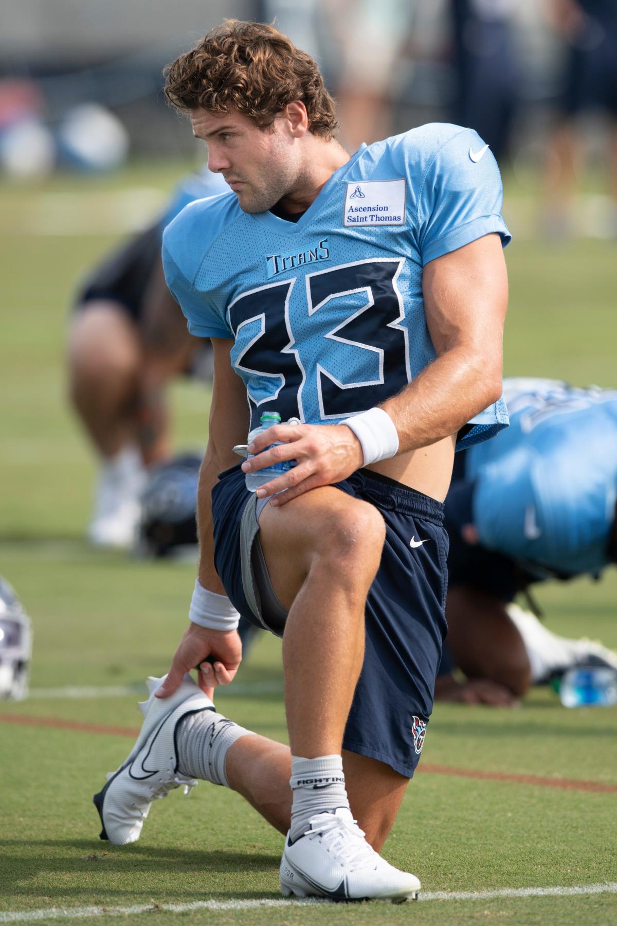 Ben Jones' somersault was a highlight of the Titans-Jaguars game