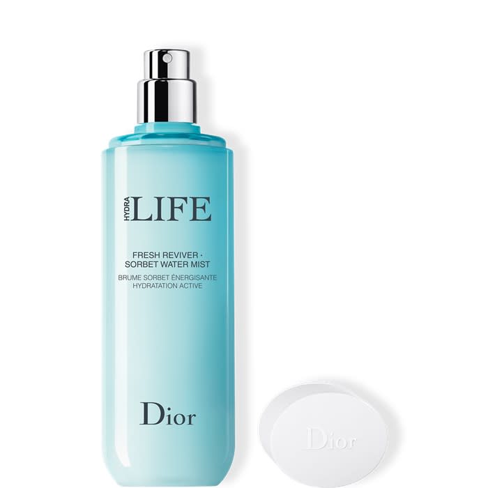 Das energetisierende Sorbet-Spray enthält Wirkstoffe, welche die Haut mit Feuchtigkeit und Energie versorgen. (Bild: Dior)