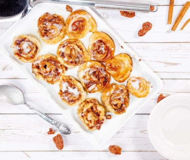 <p><a href="https://forktospoon.com/air-fryer-puff-pastry-cinnamon-rolls/" rel="nofollow noopener" target="_blank" data-ylk="slk:Fork To Spoon;elm:context_link;itc:0;sec:content-canvas" class="link ">Fork To Spoon</a></p>