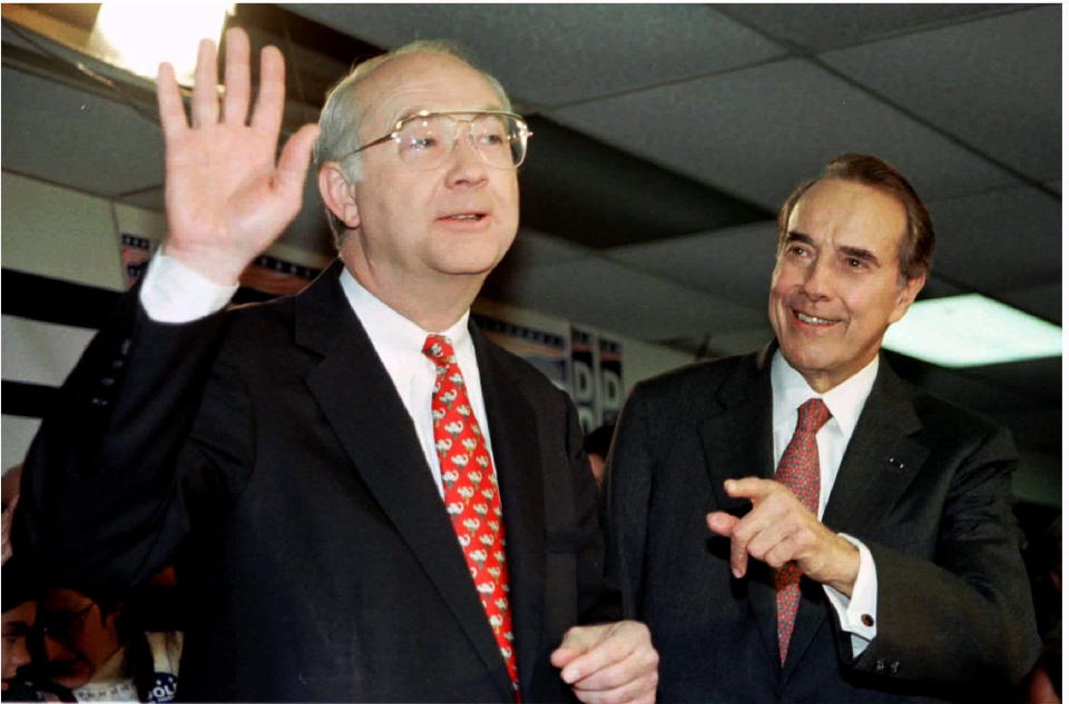 Sen. Phil Gramm and Sen. Bob Dole.