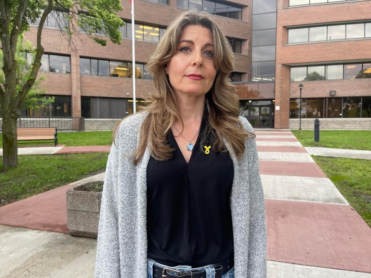 Shira Waldman, a mother of four, is demanding action from the Ottawa-Carleton District School Board amid a rise in anti-Jewish hate. (Rachelle Elsiufi/CBC - image credit)