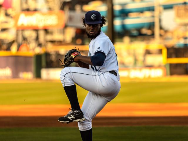 Hooks fans react to Jose Altuve playing in Corpus Christi.