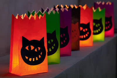 Halloween Crafts for Kids - Grinning cat lanterns