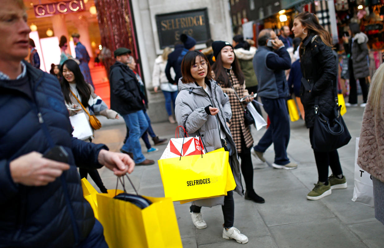 People shopping on Oxford Street in central London, Britain, December 20, 2018. REUTERS/Henry Nicholls