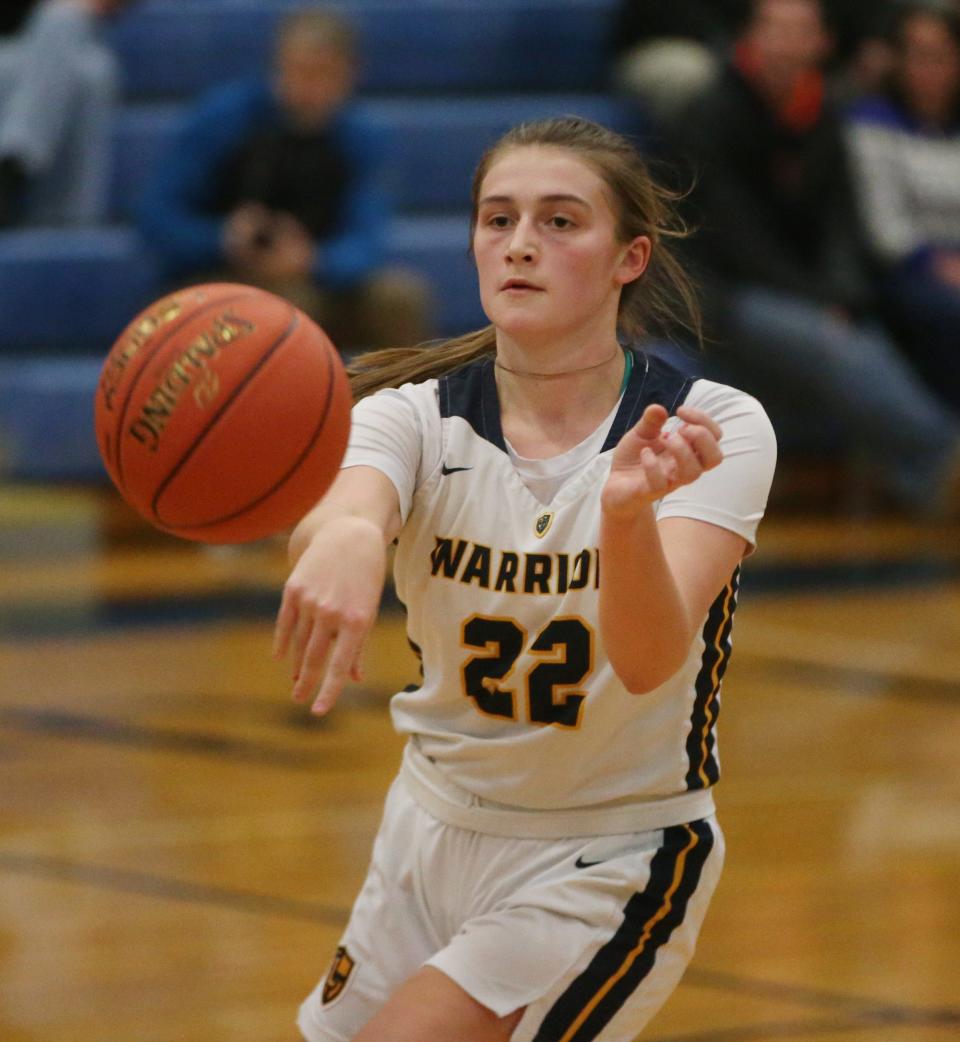 Lourdes' Simone Pelish makes a pass during a Jan. 4, 2024 girls basketball game against Rondout Valley.