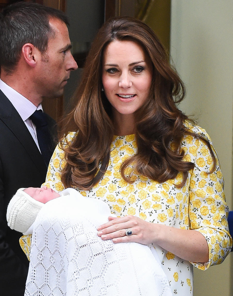 LONDON, ENGLAND - MAY 02:  Prince William, Duke of Cambridge and Catherine, Duchess of Cambridge depart the Lindo Wing with their newborn baby daughter at St Mary's Hospital on May 2, 2015 in London, England.  (Photo by Samir Hussein/WireImage)