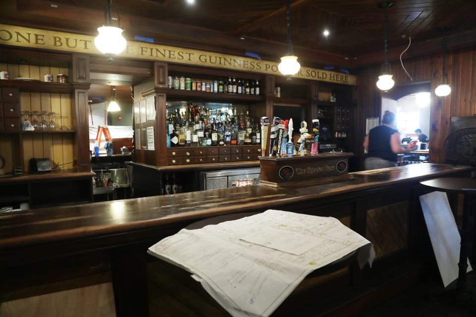 Inside The Shannon Rose, an Irish Pub and Restaurant, in Clifton.