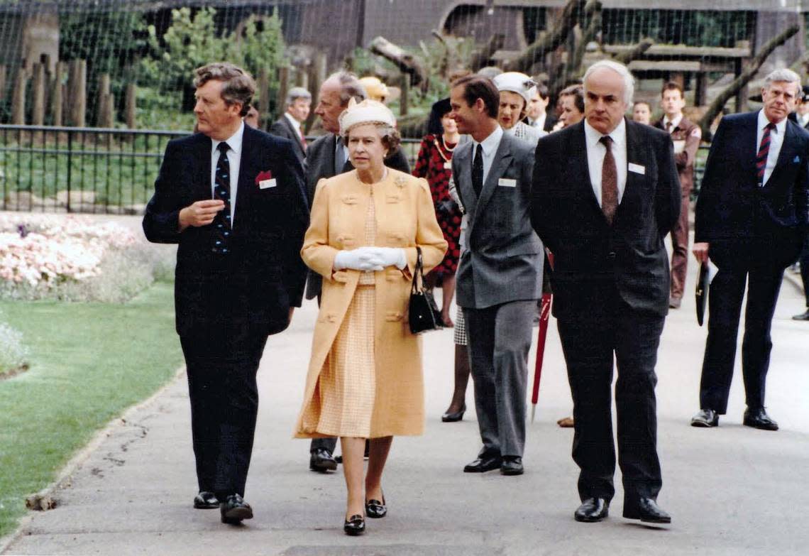 Dr. David Jones, left, then director of the London Zoo, took Queen Elizabeth II on tours of new exhibits when they opened.