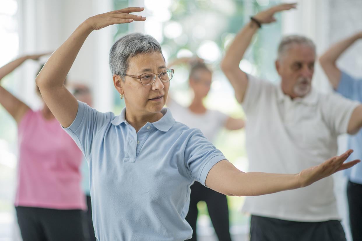 seniors in Tai Chi class