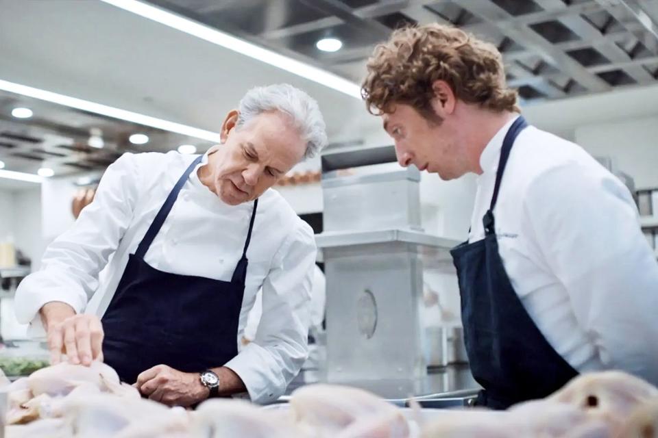 <p>FX/Hulu</p> Thomas Keller and Jeremy Allen White on 