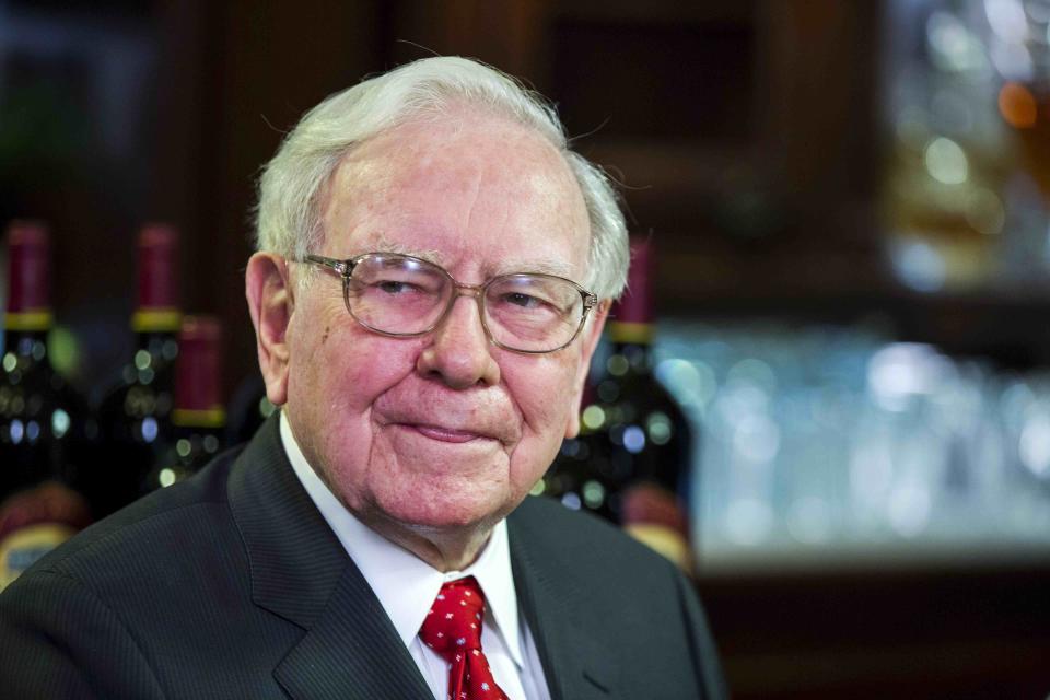Warren Buffett has mastered the ability to take care of both his investments and his investors. REUTERS/Lucas Jackson/File Photo