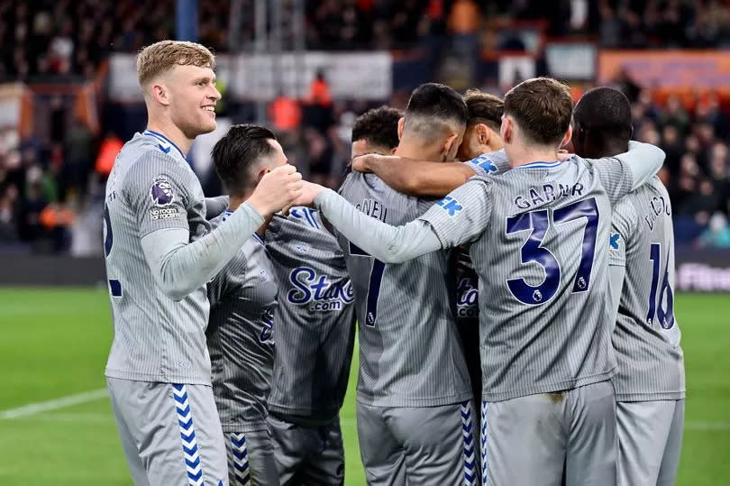 LUTON, ENGLAND - MAY 03: Jarrad Branthwaite (L) celebrates the goal of Dominic Calvert-Lewinl during the Premier League match between Luton Town and Everton FC at Kenilworth Road on May 03, 2024 in Luton, England. (Photo by Tony McArdle/Everton FC via Getty Images)