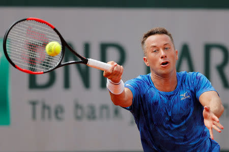 Tennis - French Open - Roland Garros, Paris, France - 30/5/17 Germany's Philipp Kohlschreiber in action during his first round match against Australia's Nick Kyrgios Reuters / Gonzalo Fuentes