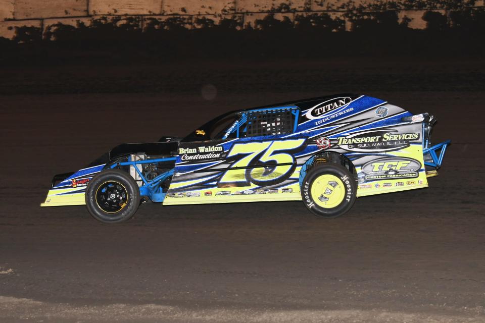 Gavyn Parmele (75) led flag to flag in winning the KidModz feature.