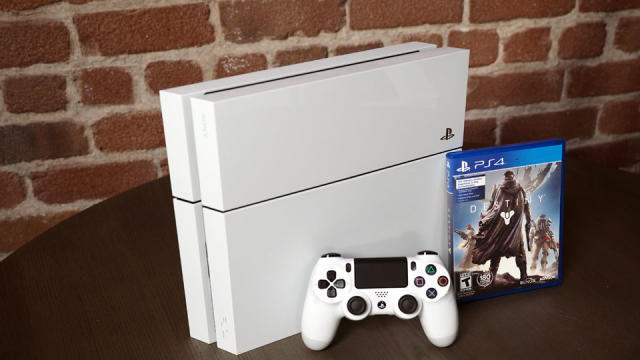 Unboxing Sony's white-hot PlayStation 4 'Destiny' bundle