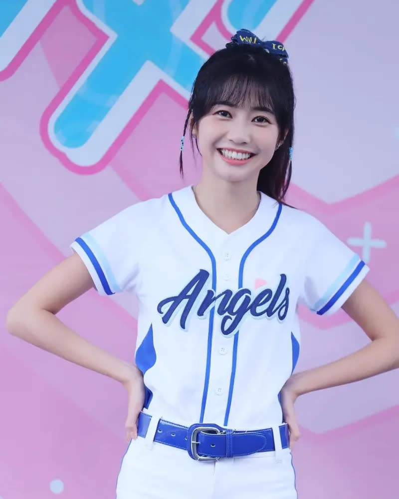 ▲慈妹是「 Fubon Angels 」的成員，人氣頗高，常登上各大綜藝節目。（圖／慈妹IG）