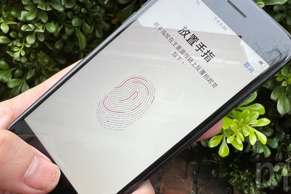 ▲可以透過Touch ID指紋識別身分，依然是目前許多使用者盼望設計